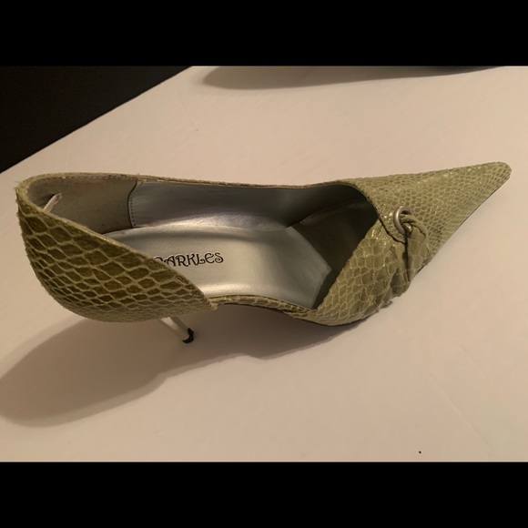 Apple Green Snakeskin Pumps New - Picture 3 of 3